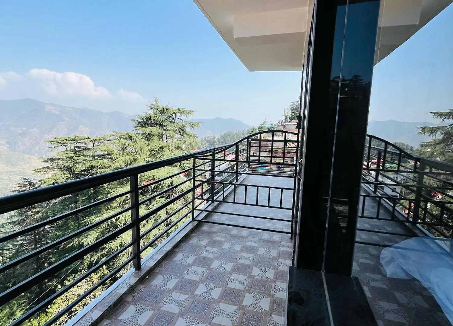 Ambrosia Grand Bed & Breakfast Shimla